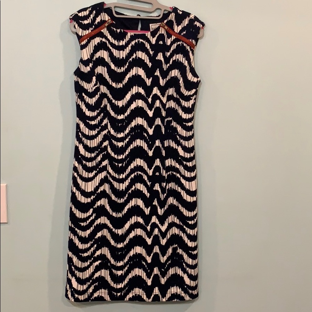 Karin Stevens dress